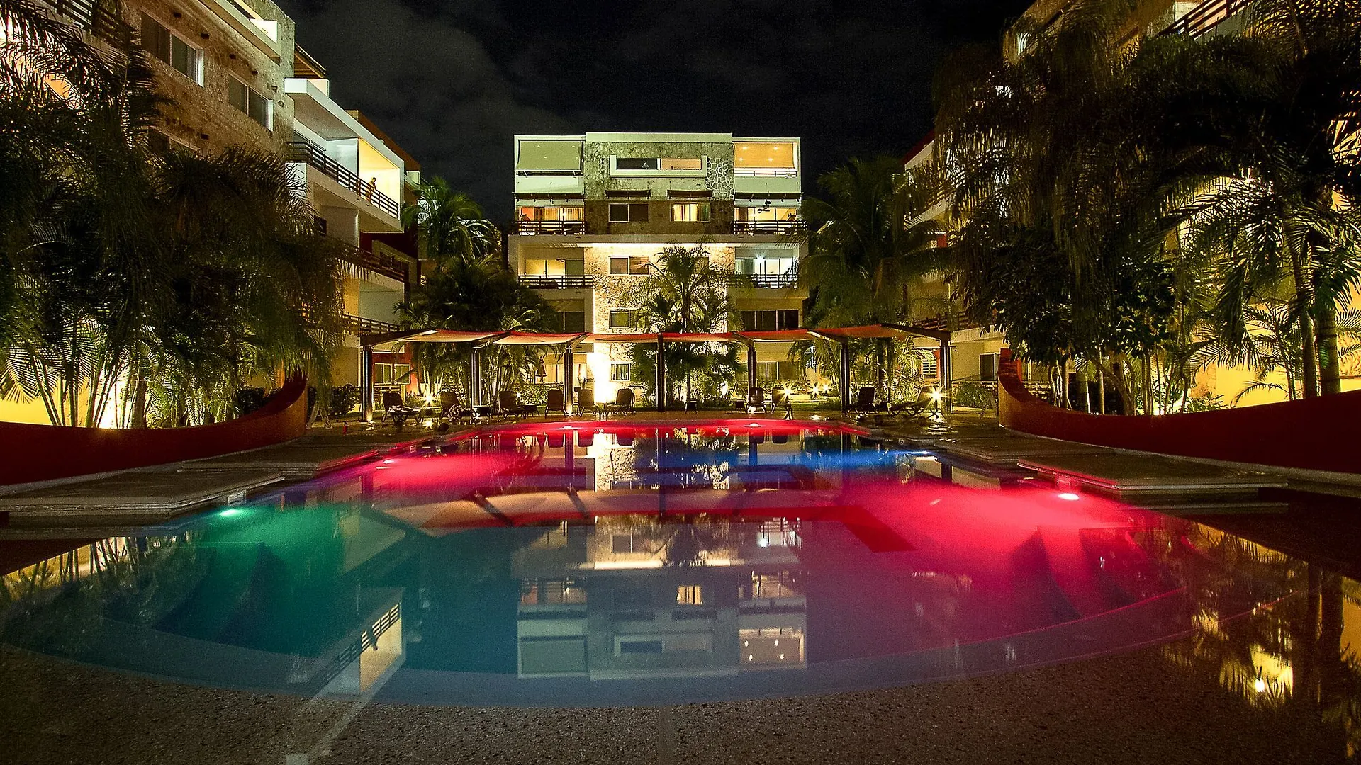 Sabbia Dowtown Condos By Mikitito Rentals Playa del Carmen Mexico