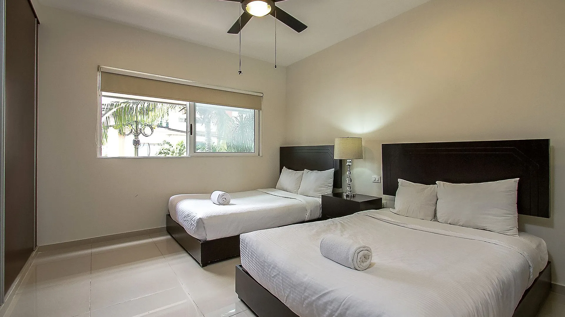 Hotel Sabbia Dowtown Condos By Mikitito Rentals Playa del Carmen