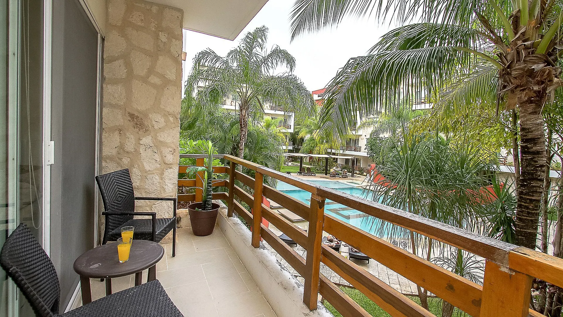Hotel Sabbia Dowtown Condos By Mikitito Rentals Playa del Carmen