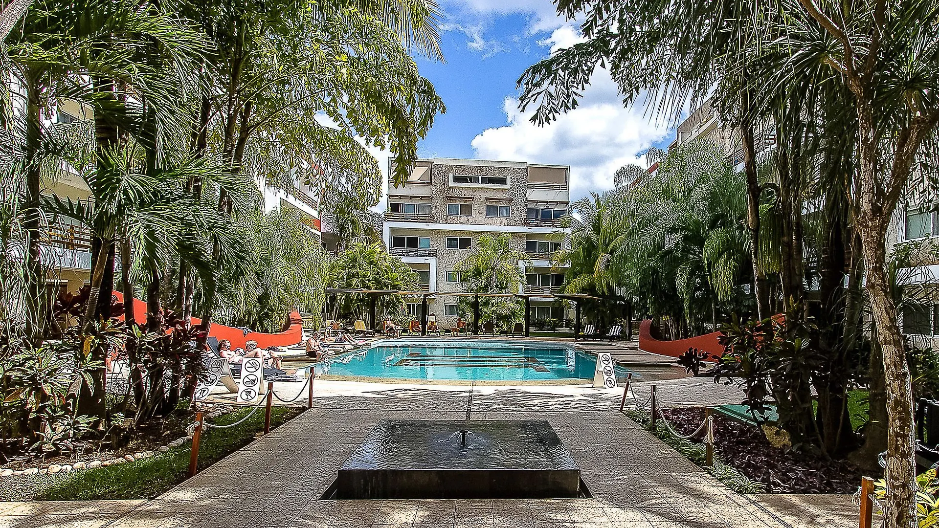 Sabbia Dowtown Condos By Mikitito Rentals Playa del Carmen